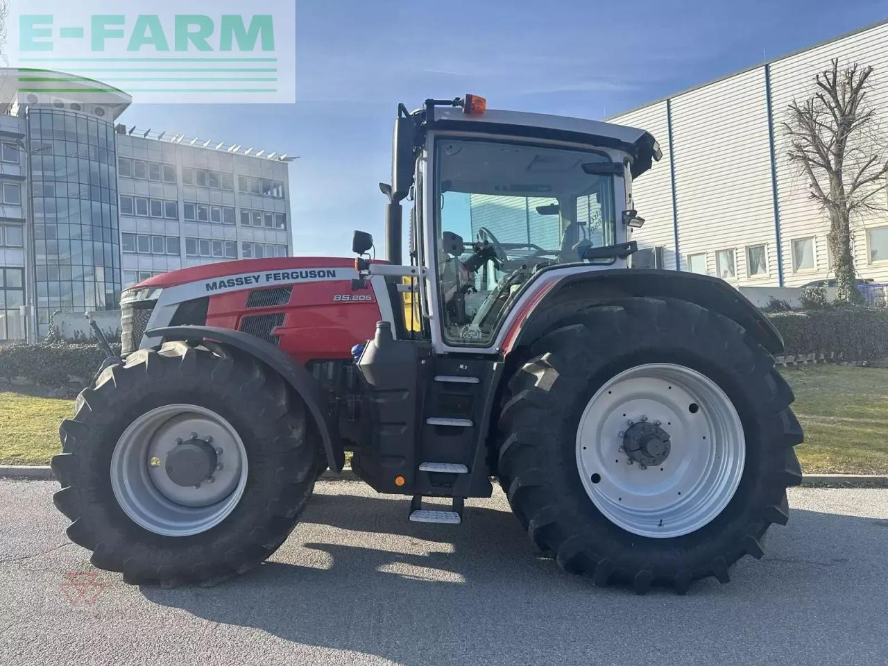 Massey Ferguson mf 8s.205 - Traktor: obrázok 4 Massey Ferguson mf 8s.205 - Traktor: obrázok 4