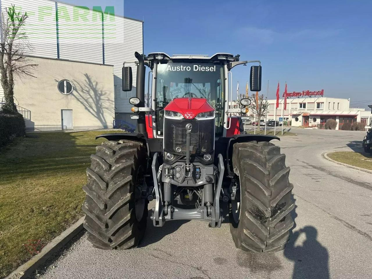 Massey Ferguson mf 8s.205 - Traktor: obrázok 2 Massey Ferguson mf 8s.205 - Traktor: obrázok 2