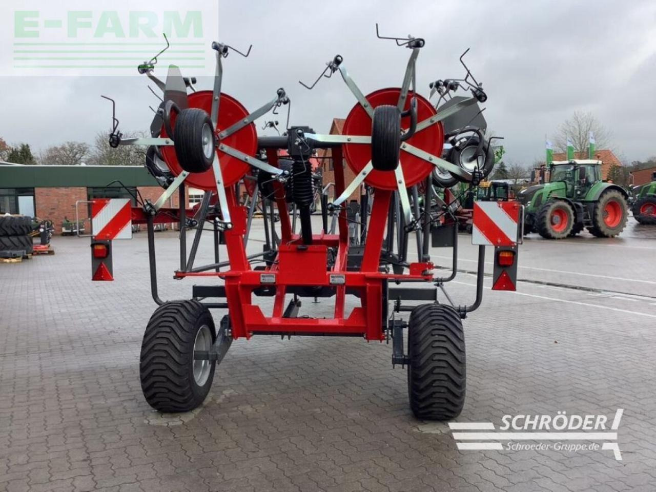 Massey Ferguson td 1310x trc (lotus 1250 t) - Obracač sena: obrázok 5 Massey Ferguson td 1310x trc (lotus 1250 t) - Obracač sena: obrázok 5