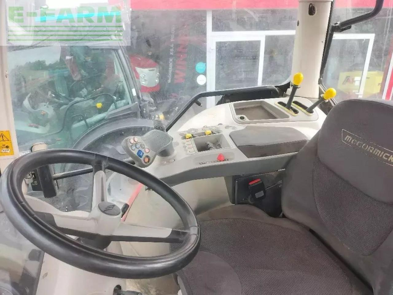 McCormick x7-680 premium - Traktor: obrázok 4 McCormick x7-680 premium - Traktor: obrázok 4