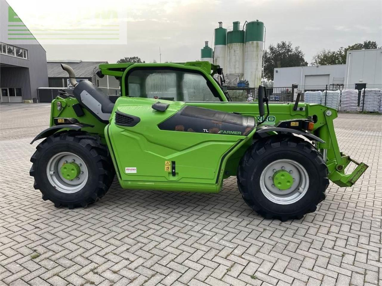 Merlo tf 33.7-115 l - Teleskopický nakladač: obrázok 2 Merlo tf 33.7-115 l - Teleskopický nakladač: obrázok 2