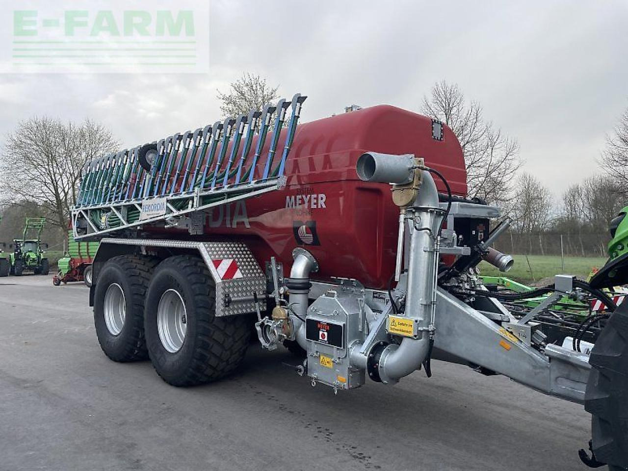 Meyer-Lohne mls rekordia 16000 mit bomech farmer 15 - Technika pro aplikaci hnoja: obrázok 4 Meyer-Lohne mls rekordia 16000 mit bomech farmer 15 - Technika pro aplikaci hnoja: obrázok 4