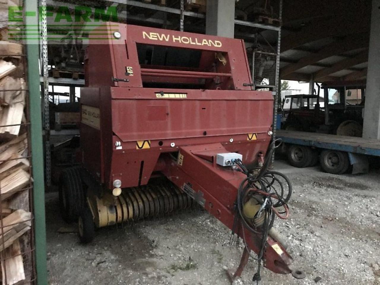 New Holland 640 B Bale Command - Lis na hranaté balíky: obrázok 1 New Holland 640 B Bale Command - Lis na hranaté balíky: obrázok 1