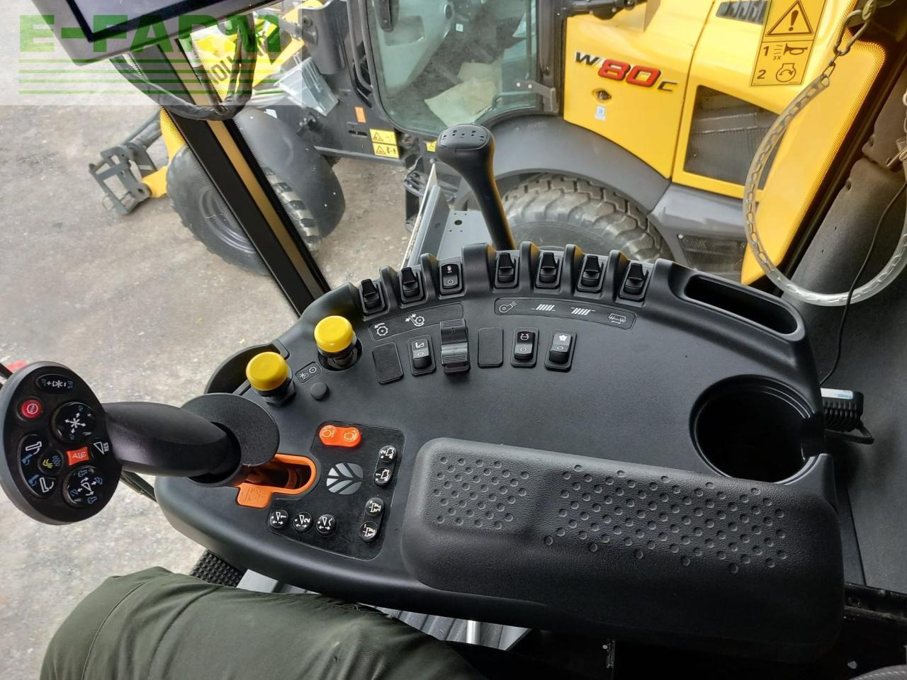 New Holland CH 7.70 - Obilný kombajn: obrázok 2 New Holland CH 7.70 - Obilný kombajn: obrázok 2