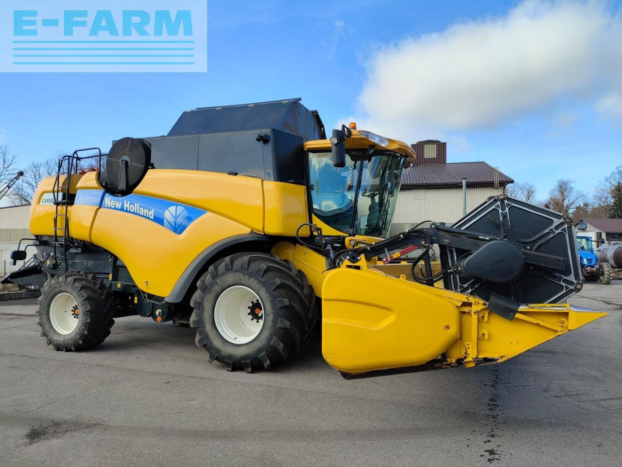 New Holland CX8080 - Obilný kombajn: obrázok 1 New Holland CX8080 - Obilný kombajn: obrázok 1