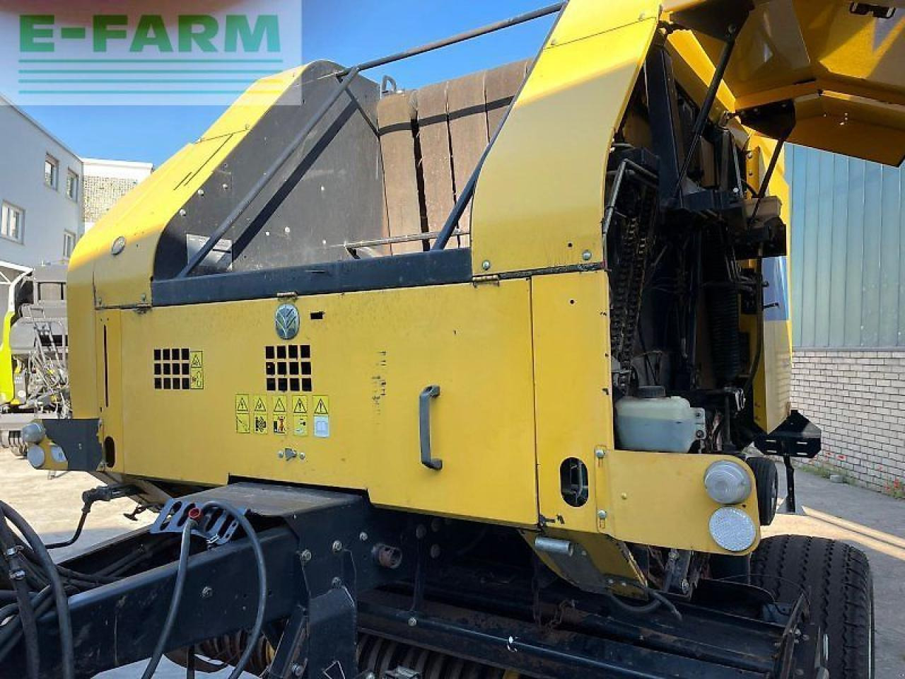 New Holland br 7070 - Lis na hranaté balíky: obrázok 2 New Holland br 7070 - Lis na hranaté balíky: obrázok 2