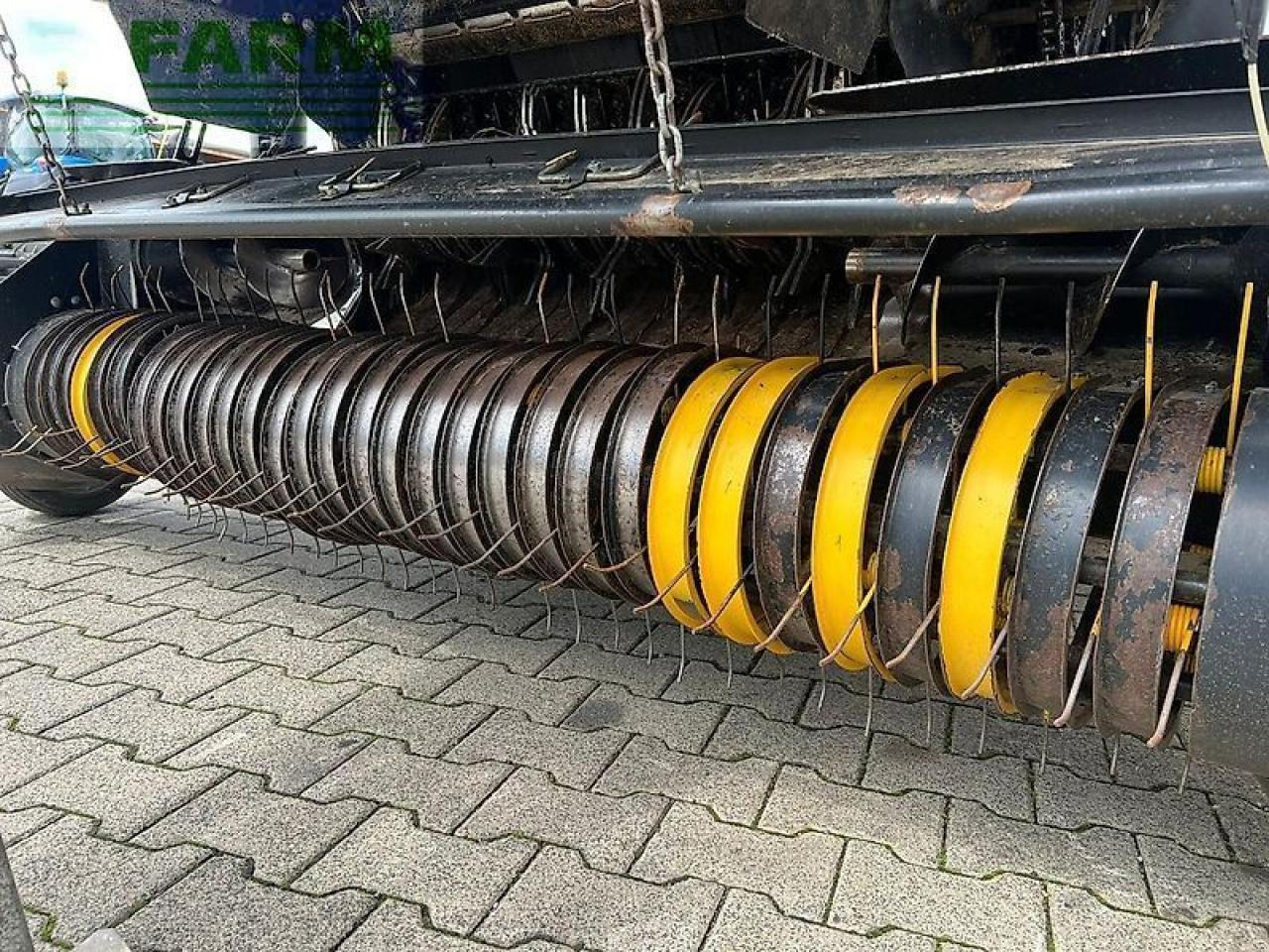 New Holland br 7070 - Lis na hranaté balíky: obrázok 5 New Holland br 7070 - Lis na hranaté balíky: obrázok 5