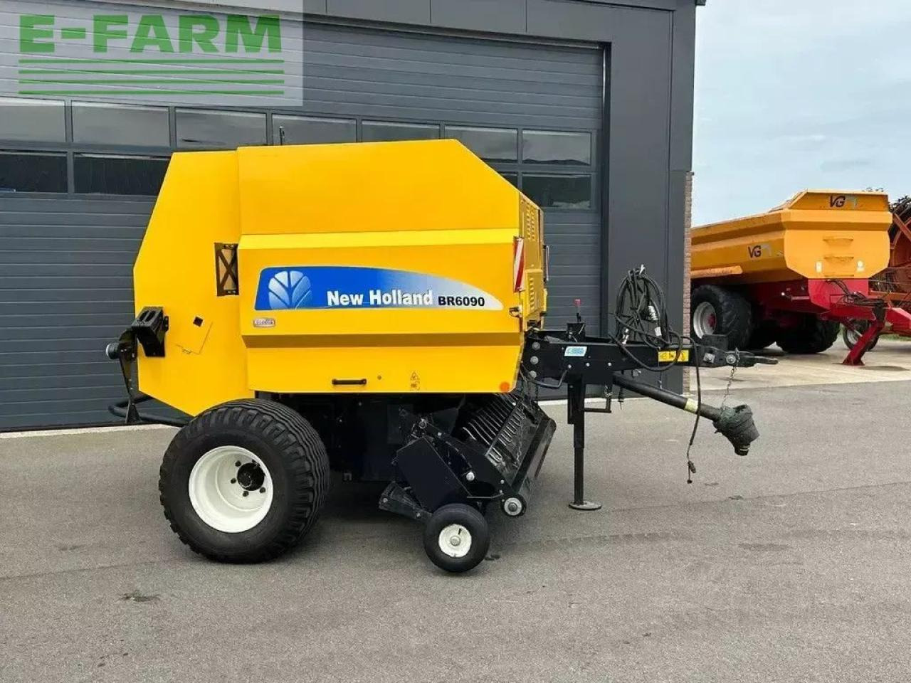 New Holland br6090 balenpers - Lis na hranaté balíky: obrázok 2 New Holland br6090 balenpers - Lis na hranaté balíky: obrázok 2