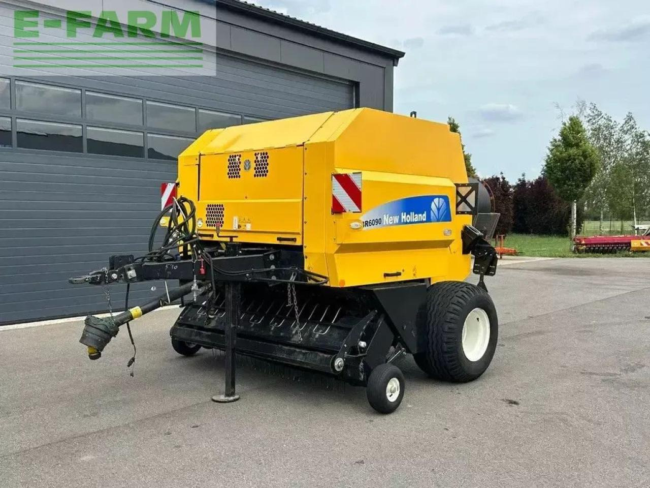 New Holland br6090 balenpers - Lis na hranaté balíky: obrázok 3 New Holland br6090 balenpers - Lis na hranaté balíky: obrázok 3
