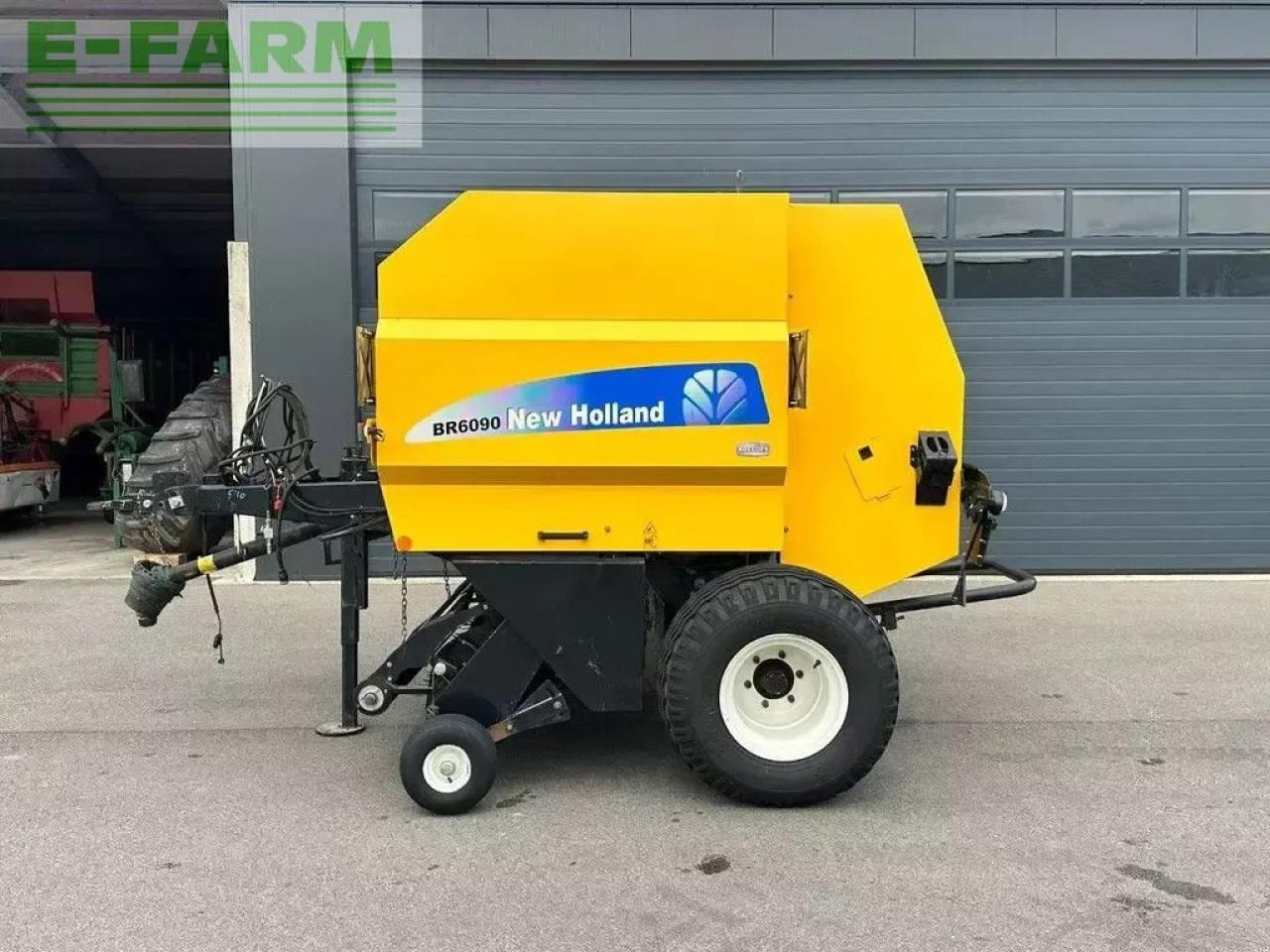 New Holland br6090 balenpers - Lis na hranaté balíky: obrázok 4 New Holland br6090 balenpers - Lis na hranaté balíky: obrázok 4