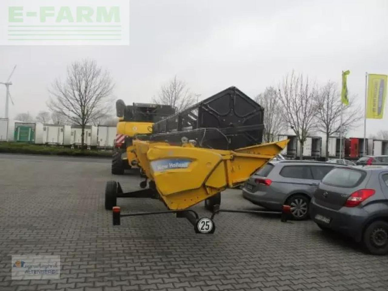 New Holland cr 9060 / cr9060 - Obilný kombajn: obrázok 4 New Holland cr 9060 / cr9060 - Obilný kombajn: obrázok 4