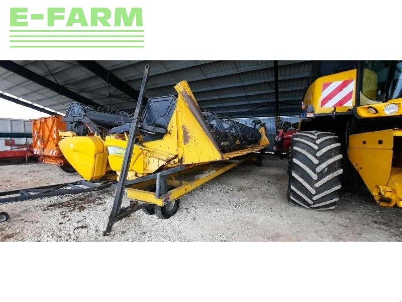 New Holland cr9080 - Obilný kombajn: obrázok 4 New Holland cr9080 - Obilný kombajn: obrázok 4