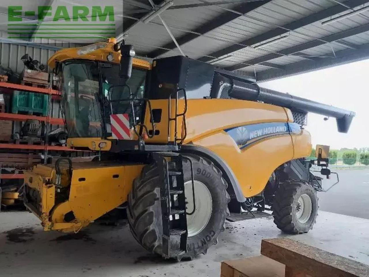 New Holland cr9080 - Obilný kombajn: obrázok 2 New Holland cr9080 - Obilný kombajn: obrázok 2