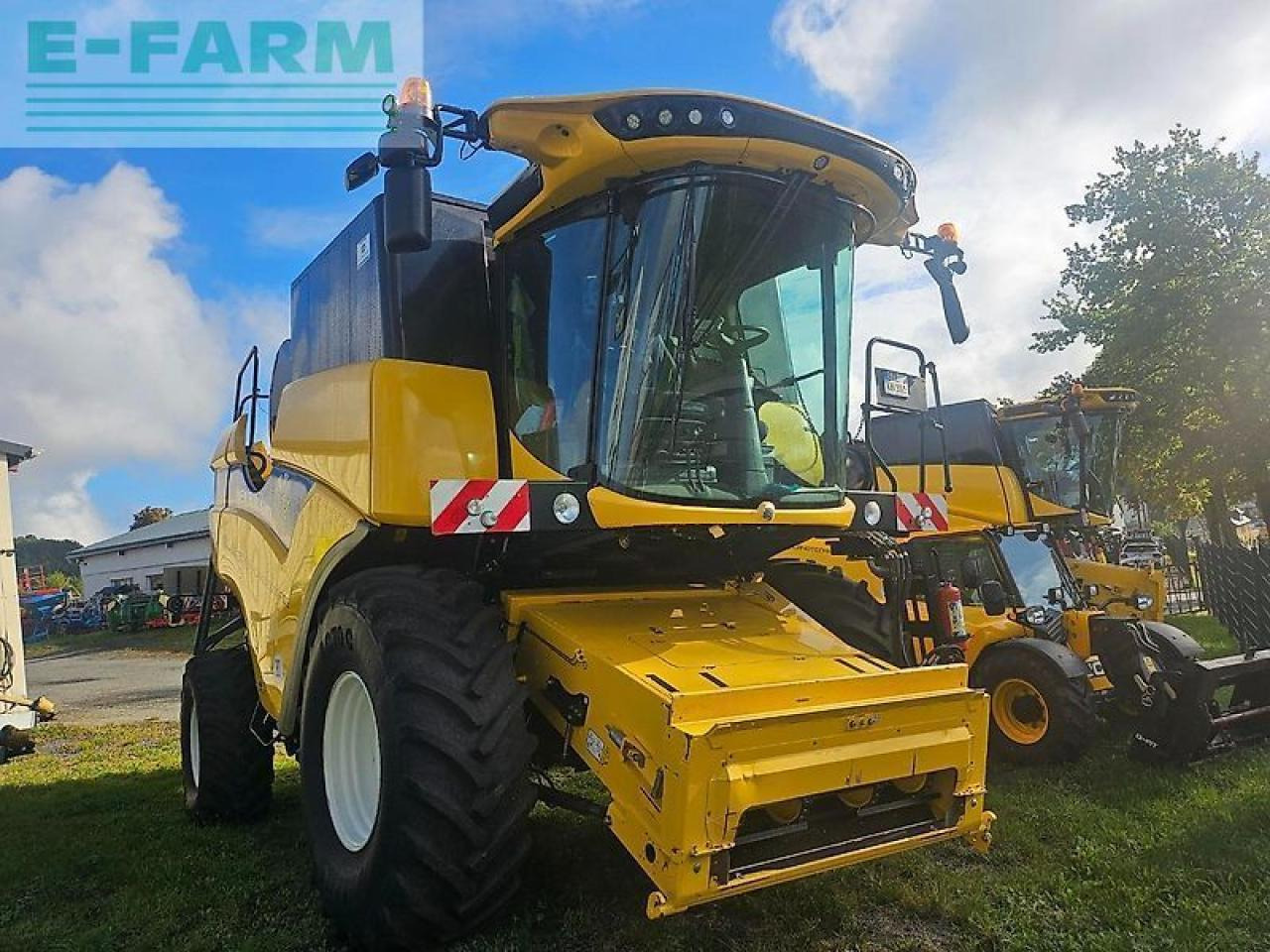 New Holland cx 6.90 mit ultraflowtrommel !!! - Obilný kombajn: obrázok 2 New Holland cx 6.90 mit ultraflowtrommel !!! - Obilný kombajn: obrázok 2