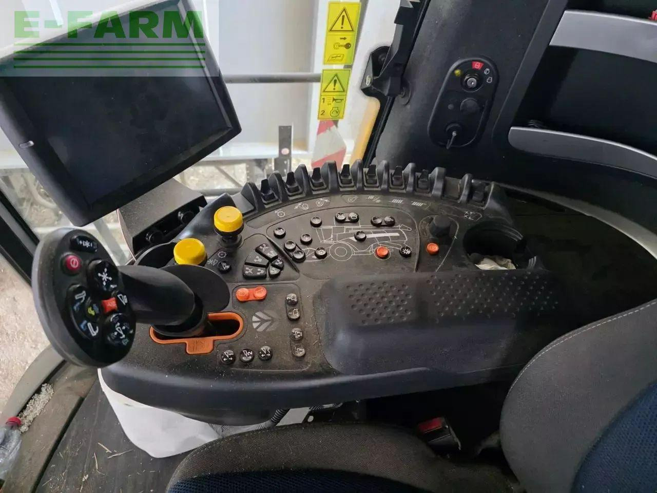 New Holland cx 8.90 - Obilný kombajn: obrázok 4 New Holland cx 8.90 - Obilný kombajn: obrázok 4