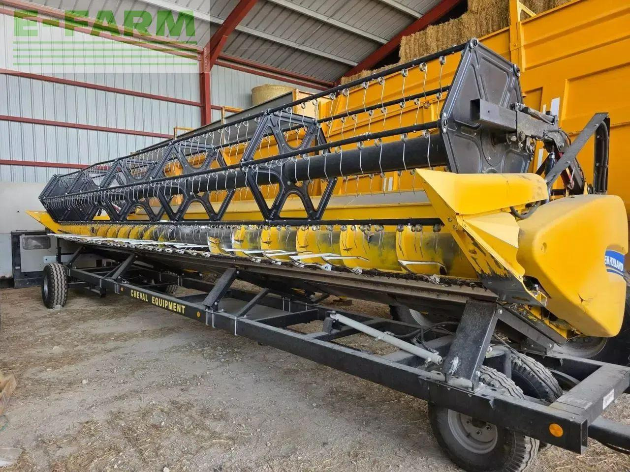 New Holland cx 8.90 - Obilný kombajn: obrázok 5 New Holland cx 8.90 - Obilný kombajn: obrázok 5