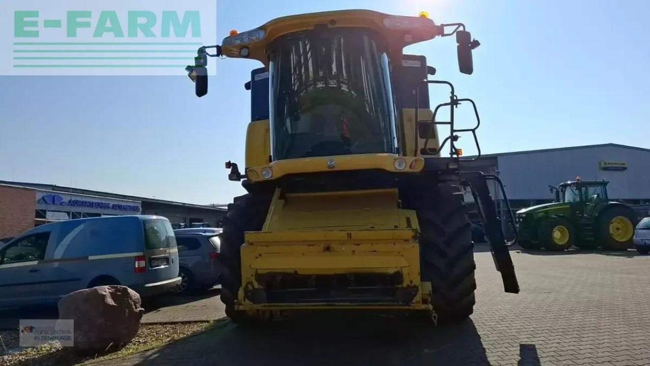 New Holland cx 840 - Obilný kombajn: obrázok 3 New Holland cx 840 - Obilný kombajn: obrázok 3