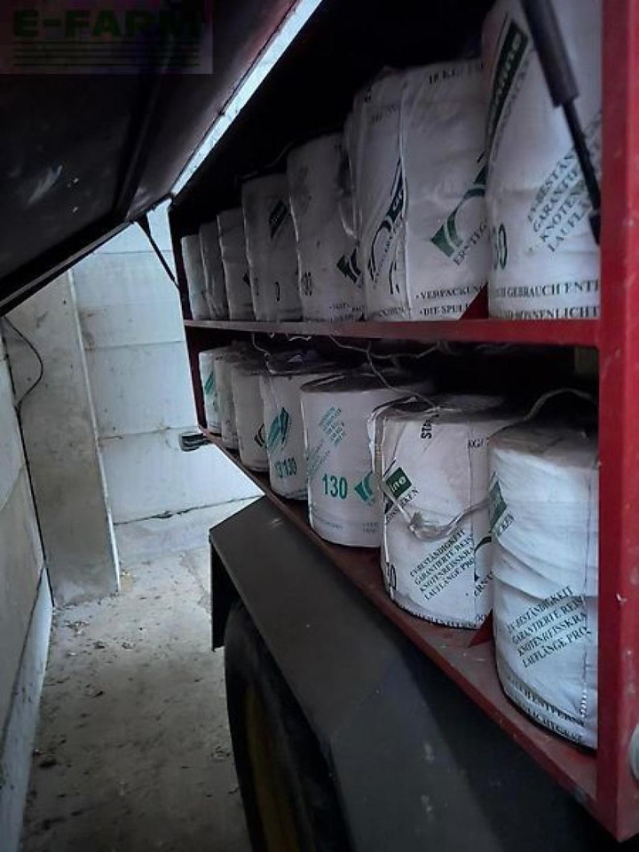 New Holland d1010 - Lis na hranaté balíky: obrázok 4 New Holland d1010 - Lis na hranaté balíky: obrázok 4