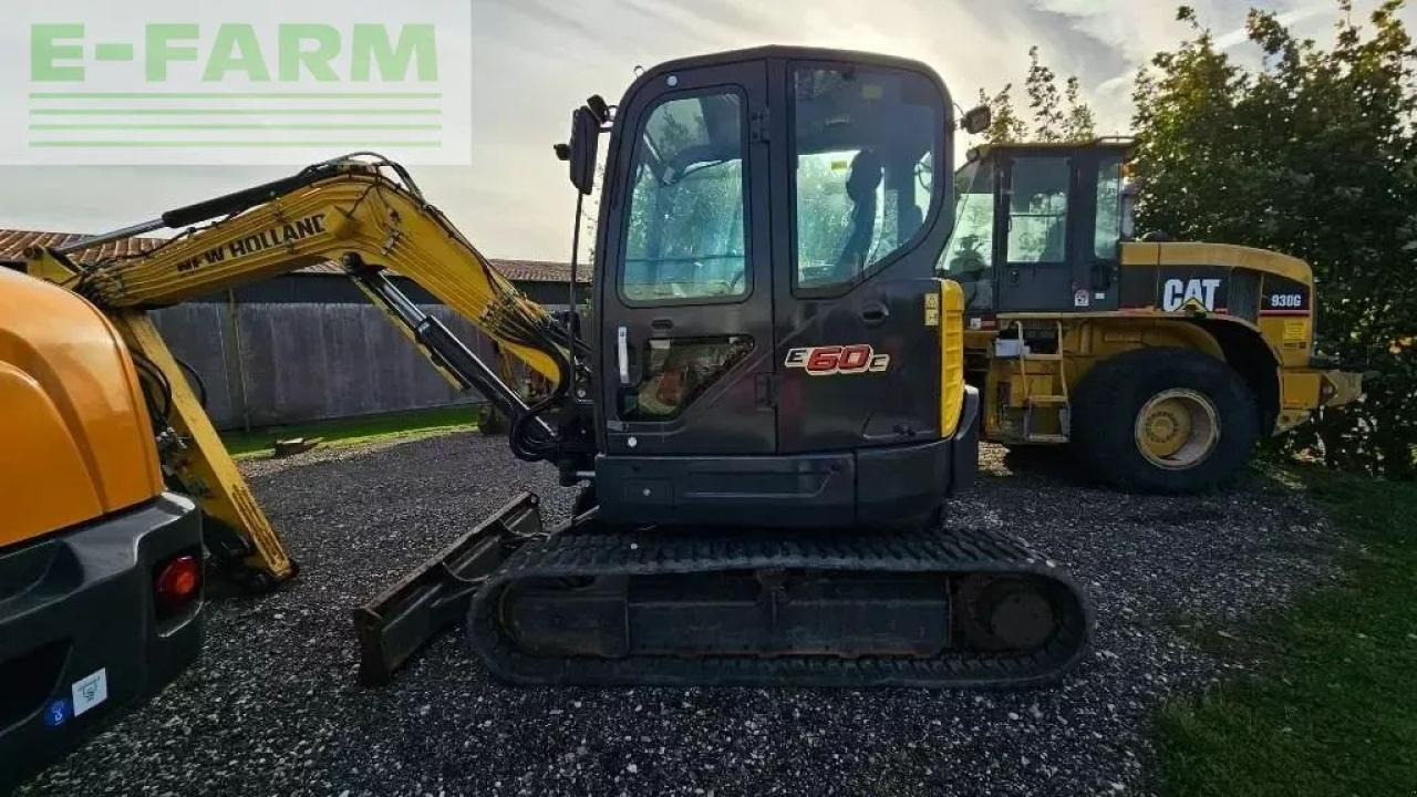 New Holland e60c - Mini rýpadlo: obrázok 4 New Holland e60c - Mini rýpadlo: obrázok 4