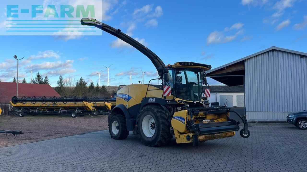 New Holland fr 550 häcksler inkl. pickup und maisgebiss - Samohybná rezačka: obrázok 1 New Holland fr 550 häcksler inkl. pickup und maisgebiss - Samohybná rezačka: obrázok 1