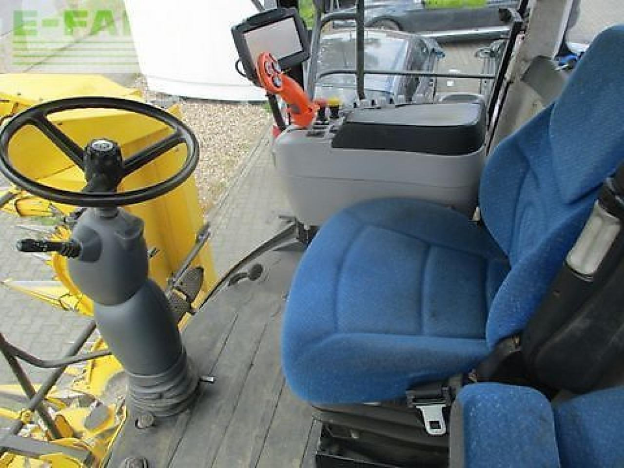 Samohybná rezačka New Holland fr 9050 / fr9050: obrázok 7 Samohybná rezačka New Holland fr 9050 / fr9050: obrázok 7