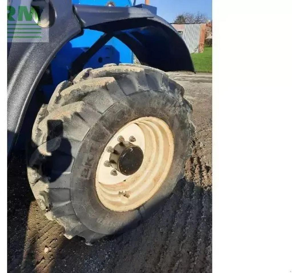 New Holland lm7-42 - Teleskopický nakladač: obrázok 4 New Holland lm7-42 - Teleskopický nakladač: obrázok 4