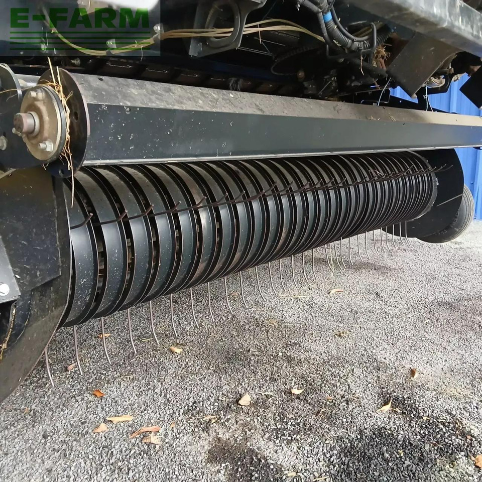 New Holland rb 180 - Lis na hranaté balíky: obrázok 5 New Holland rb 180 - Lis na hranaté balíky: obrázok 5