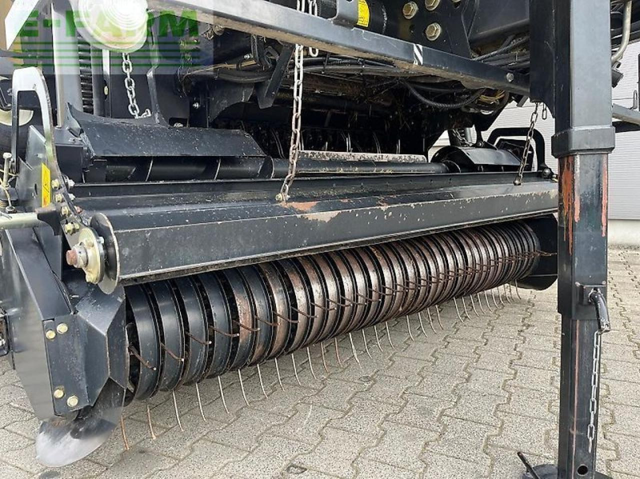 New Holland rb 180 c - Lis na hranaté balíky: obrázok 5 New Holland rb 180 c - Lis na hranaté balíky: obrázok 5