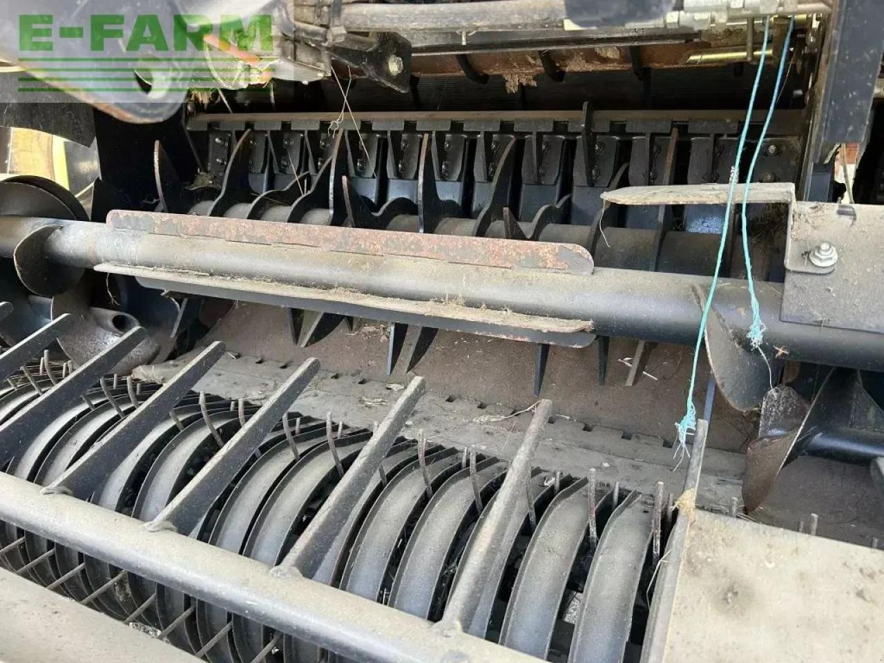 New Holland roll-belt180 - Lis na hranaté balíky: obrázok 5 New Holland roll-belt180 - Lis na hranaté balíky: obrázok 5