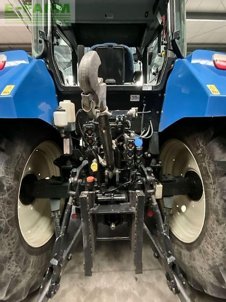 New Holland t 5.105 electro command - Traktor: obrázok 3 New Holland t 5.105 electro command - Traktor: obrázok 3