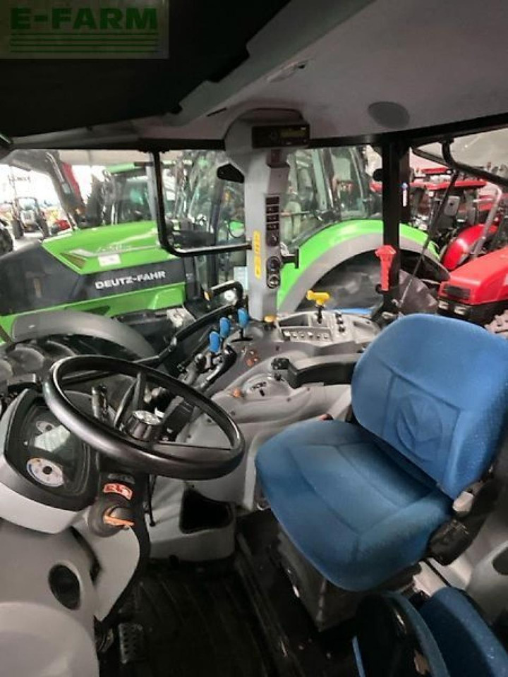New Holland t 5.105 electro command - Traktor: obrázok 5 New Holland t 5.105 electro command - Traktor: obrázok 5