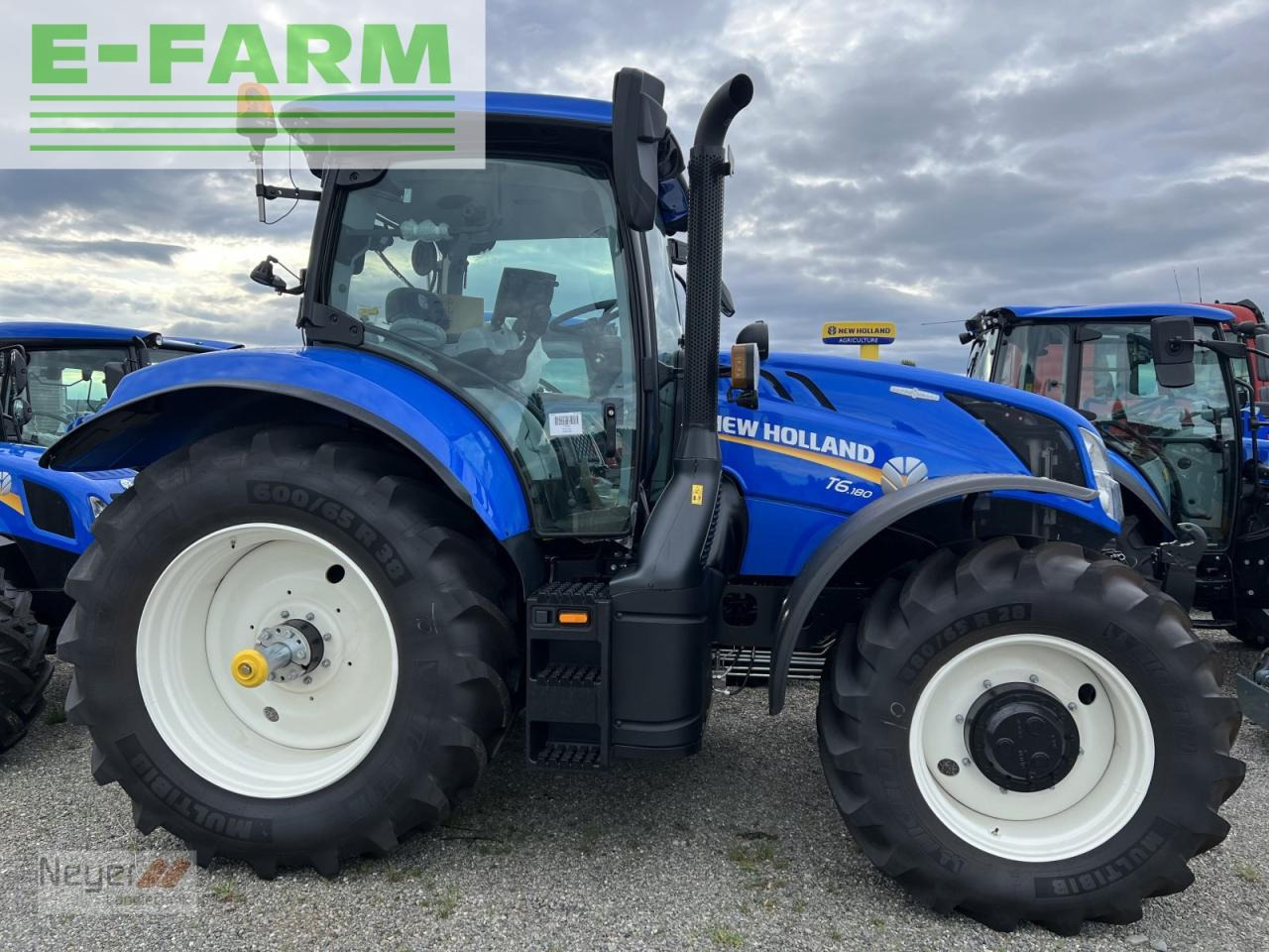 New Holland t 6.180 ac - Traktor: obrázok 2 New Holland t 6.180 ac - Traktor: obrázok 2