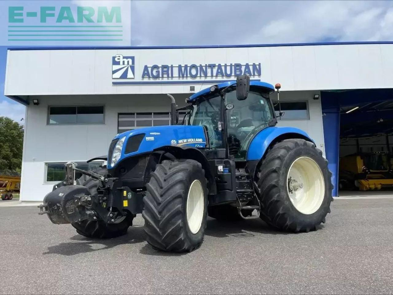 New Holland t 7.235 - Traktor: obrázok 1 New Holland t 7.235 - Traktor: obrázok 1