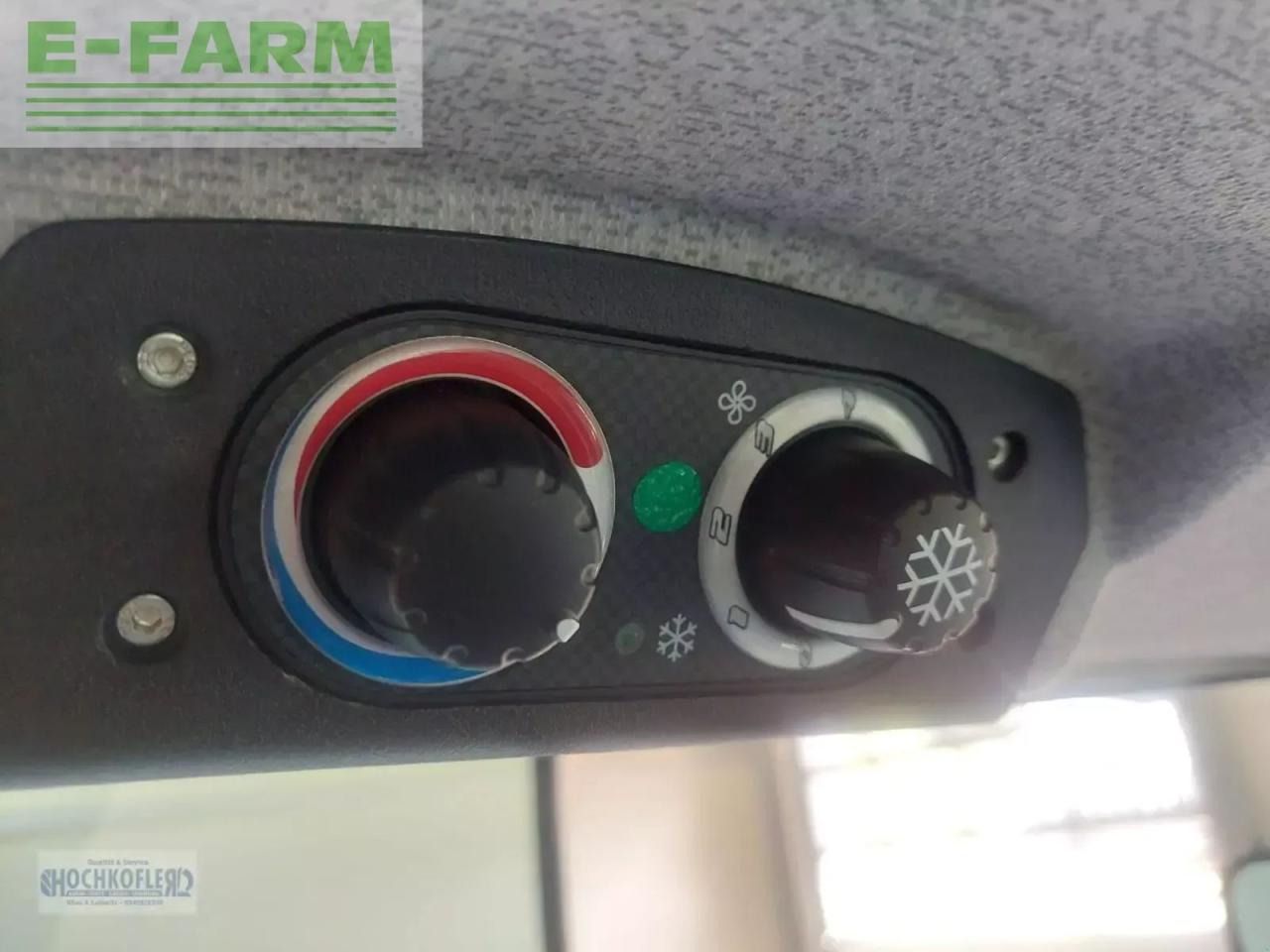 Traktor New Holland t4.75s stage v S: obrázok 6