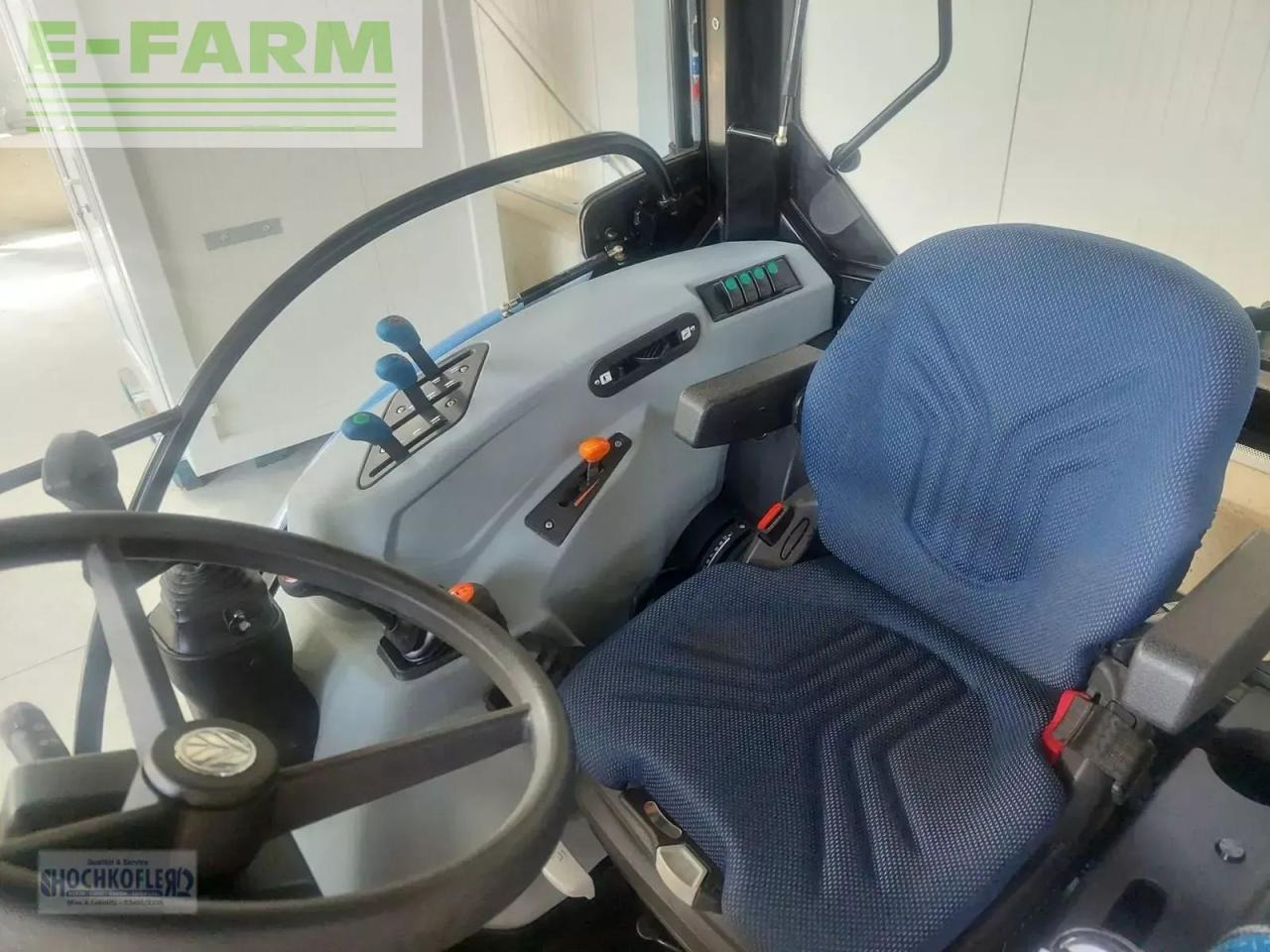 Traktor New Holland t4.75s stage v S: obrázok 17