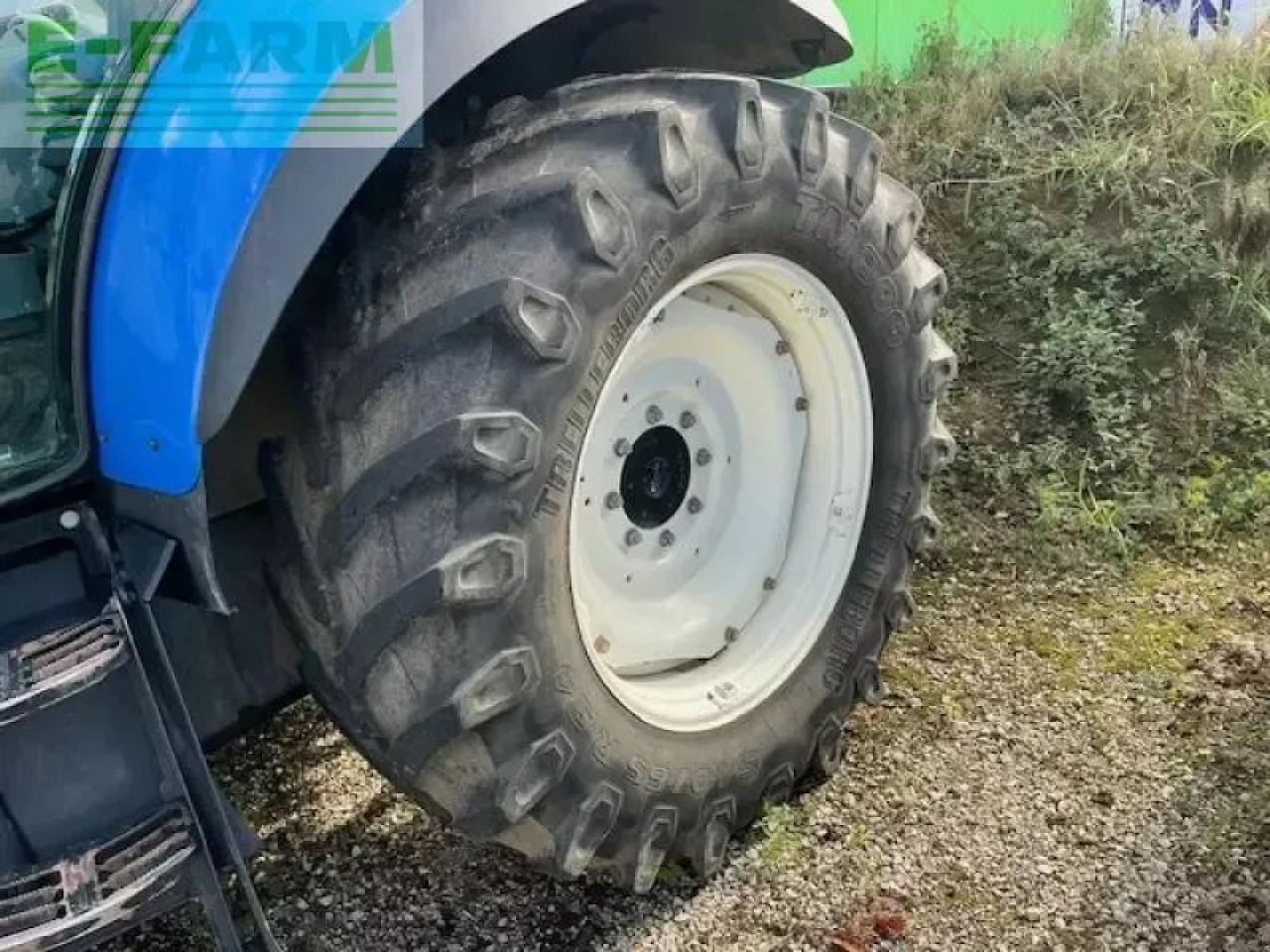 New Holland t5.105 - Traktor: obrázok 5 New Holland t5.105 - Traktor: obrázok 5