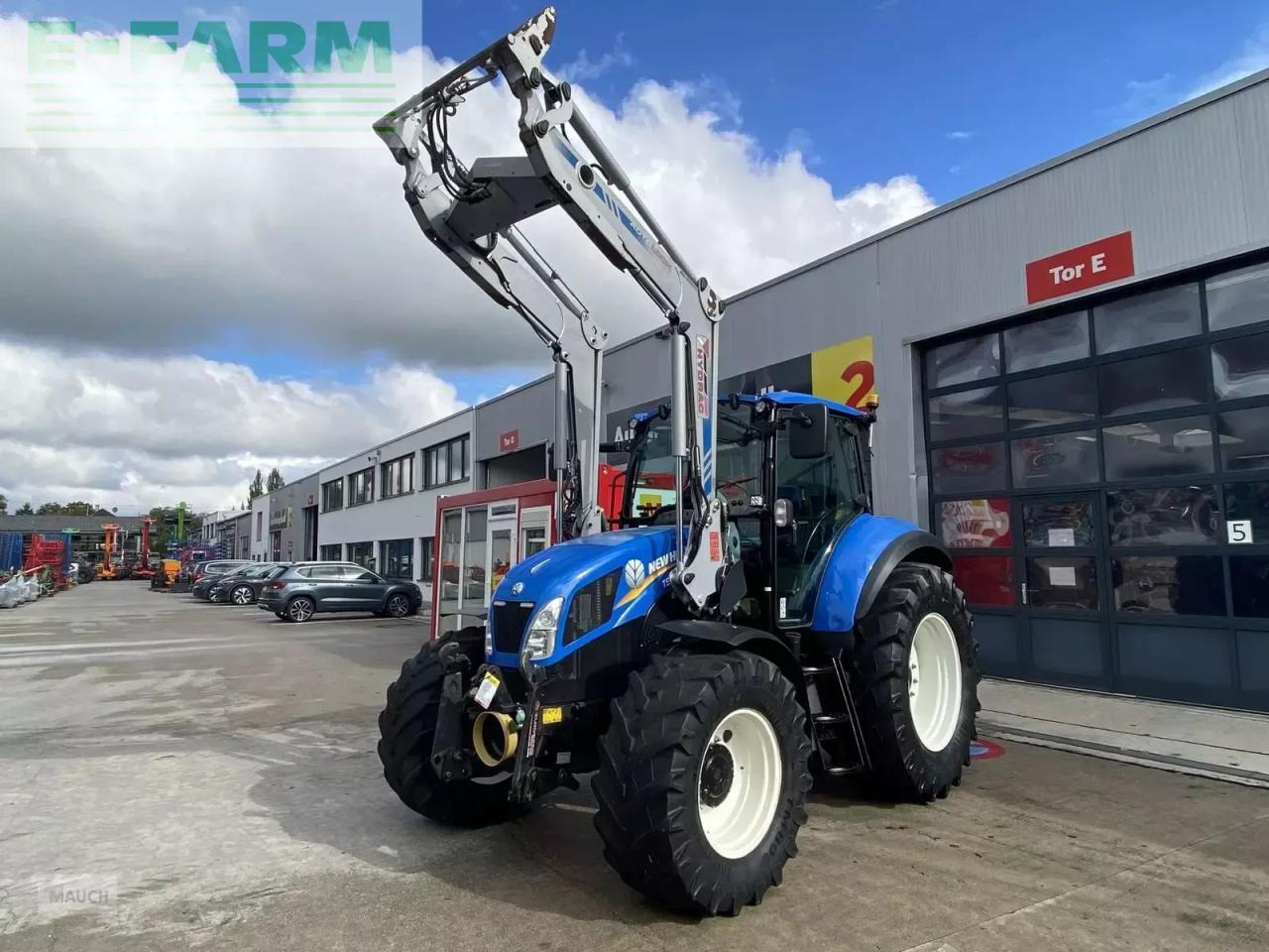 New Holland t5.105 electro command - Traktor: obrázok 3 New Holland t5.105 electro command - Traktor: obrázok 3