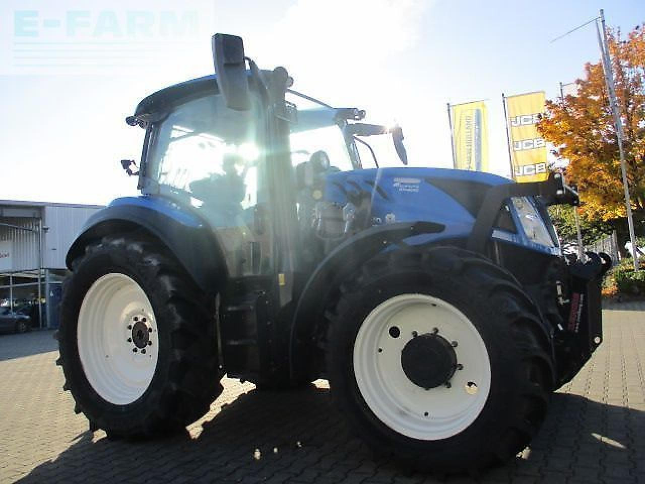 New Holland t5.110 dynamic command - Traktor: obrázok 2 New Holland t5.110 dynamic command - Traktor: obrázok 2