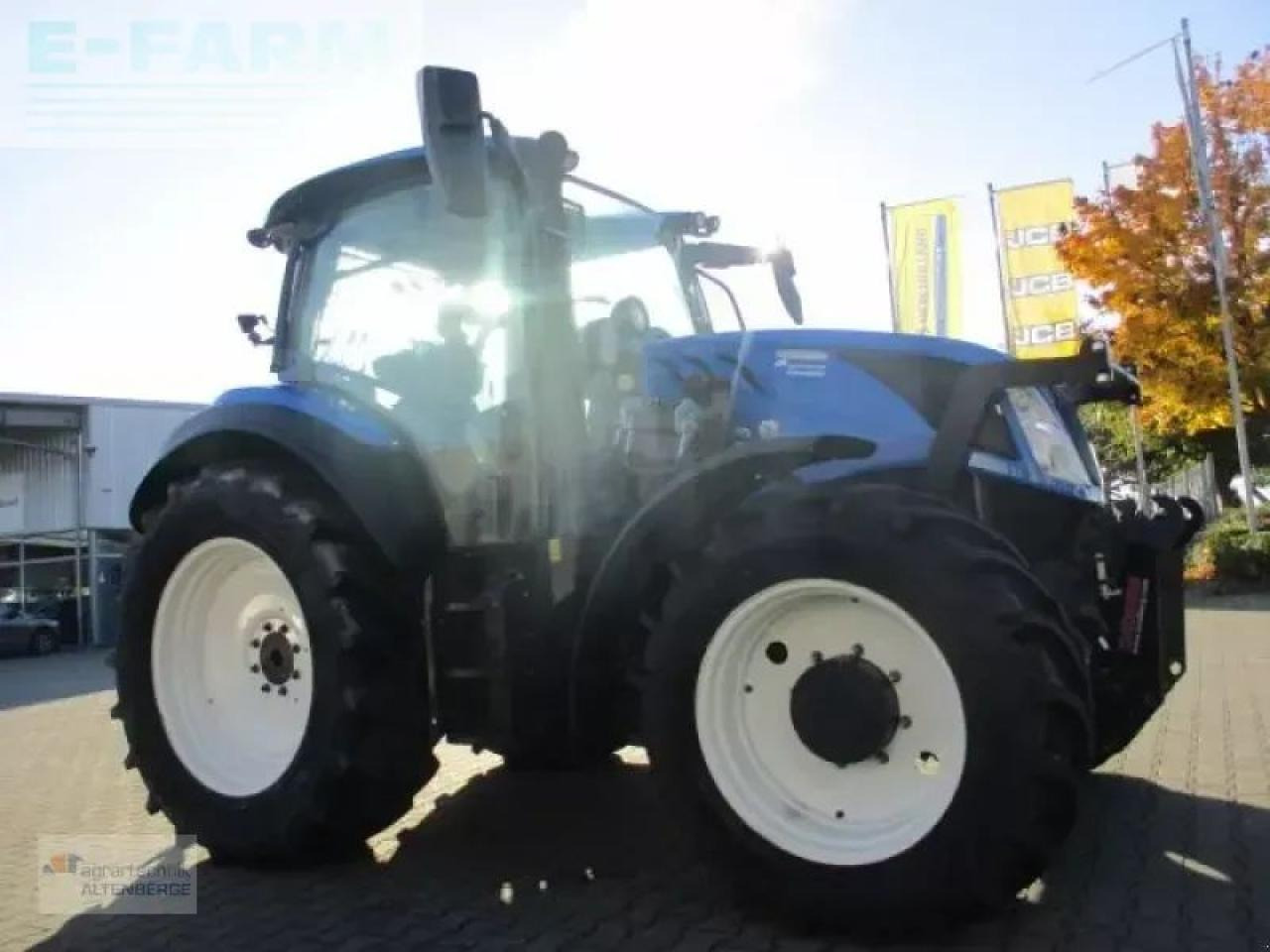New Holland t5.110 dynamic command - Traktor: obrázok 2 New Holland t5.110 dynamic command - Traktor: obrázok 2