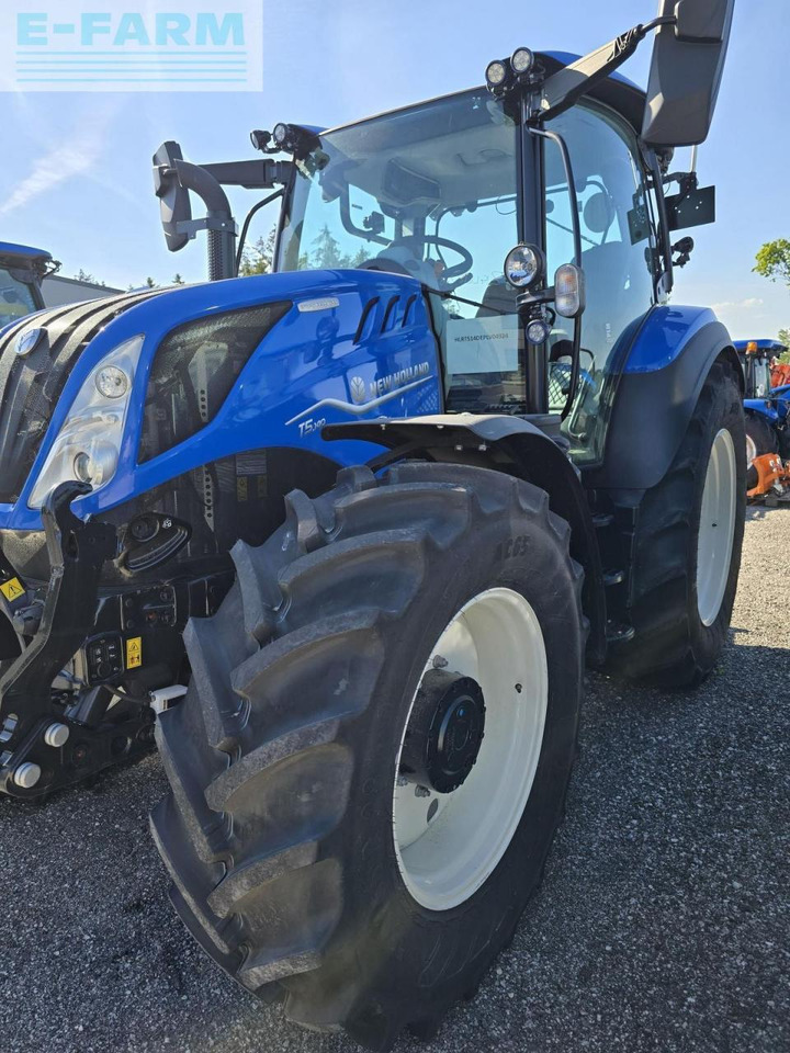 New Holland t5.140 dynamic command (stage v) - Traktor: obrázok 3 New Holland t5.140 dynamic command (stage v) - Traktor: obrázok 3