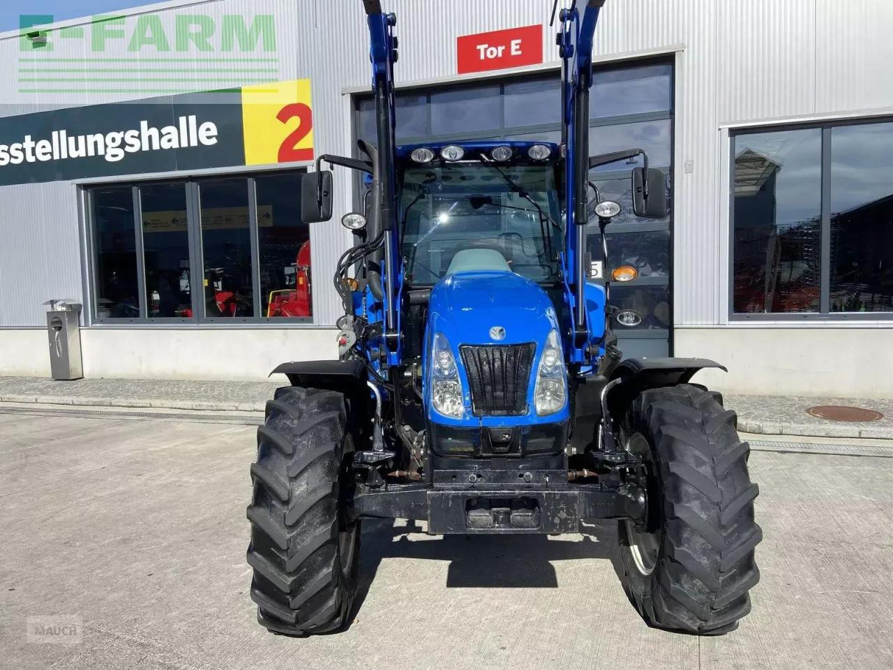 New Holland t5030 - Traktor: obrázok 2 New Holland t5030 - Traktor: obrázok 2