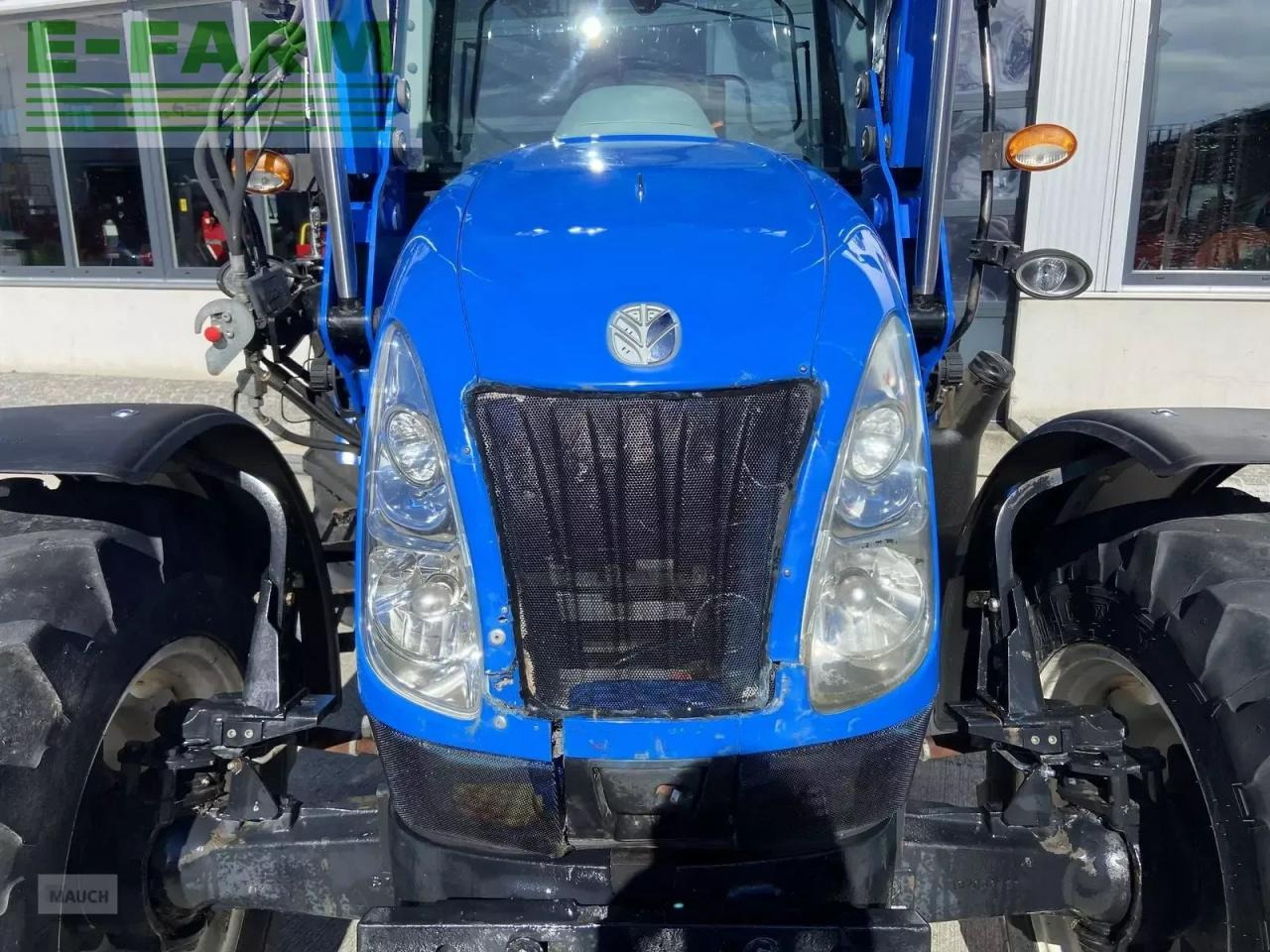 New Holland t5030 - Traktor: obrázok 3 New Holland t5030 - Traktor: obrázok 3