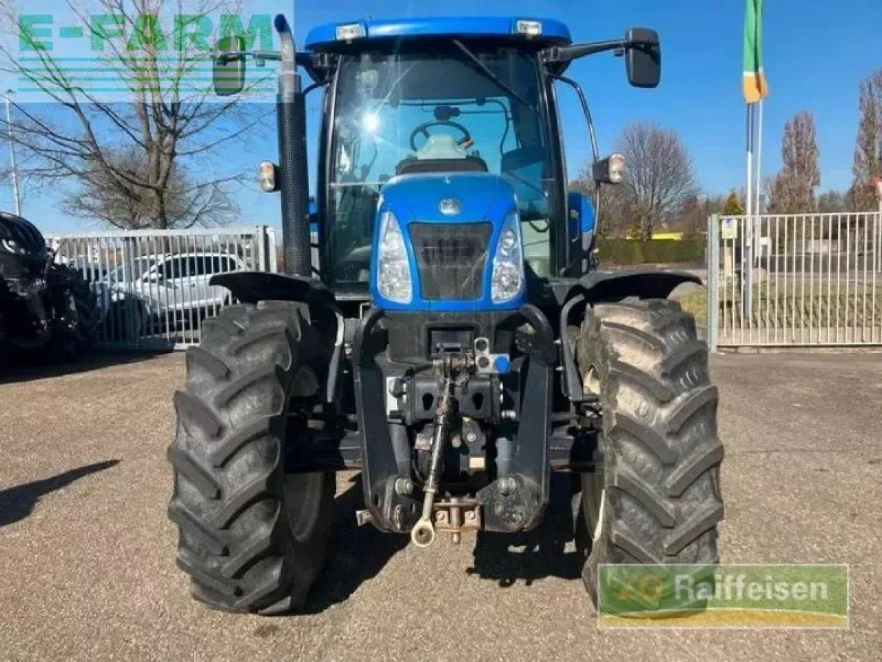 New Holland t6020 elite Elite - Traktor: obrázok 2 New Holland t6020 elite Elite - Traktor: obrázok 2