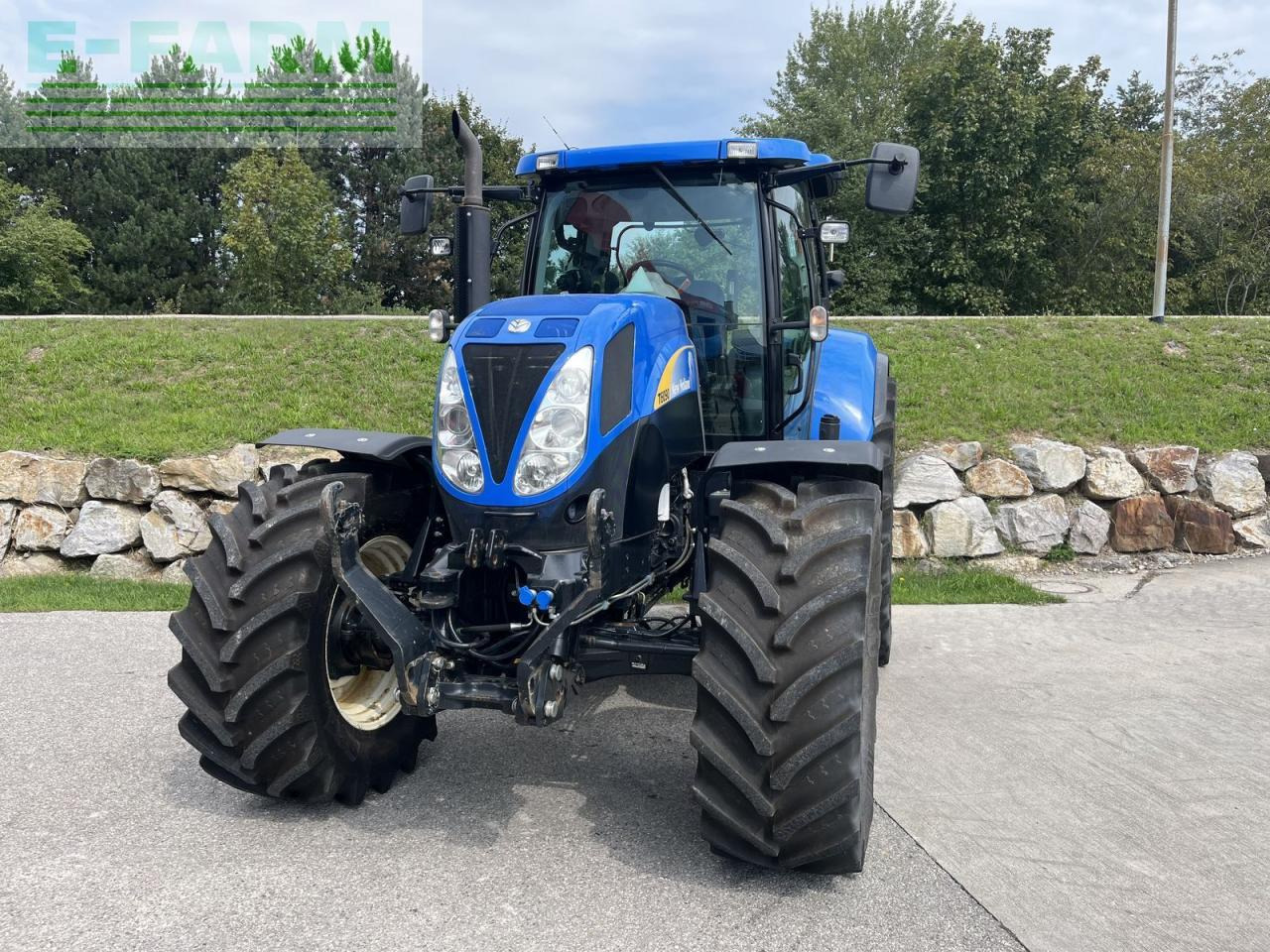 New Holland t6090 range & power command - Traktor: obrázok 2 New Holland t6090 range & power command - Traktor: obrázok 2