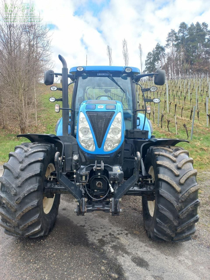 New Holland t7.185 auto command - Traktor: obrázok 2 New Holland t7.185 auto command - Traktor: obrázok 2