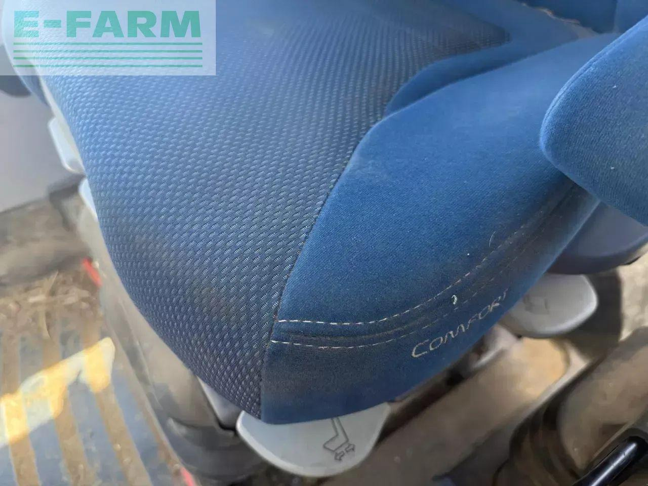 New Holland t7.195 s - Traktor: obrázok 5 New Holland t7.195 s - Traktor: obrázok 5