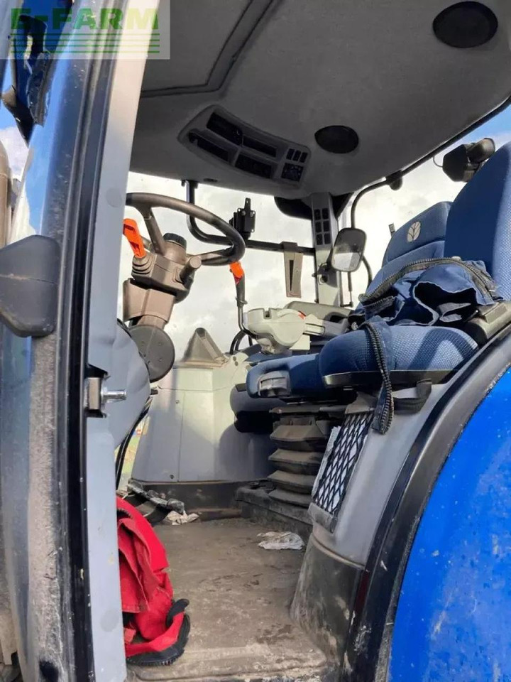 New Holland t7.210 rc s5 - Traktor: obrázok 5 New Holland t7.210 rc s5 - Traktor: obrázok 5