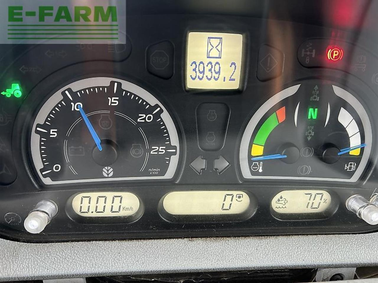 New Holland t7.230 - Traktor: obrázok 4 New Holland t7.230 - Traktor: obrázok 4