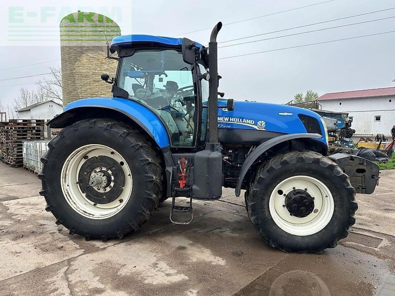 New Holland t7.270 - Traktor: obrázok 4 New Holland t7.270 - Traktor: obrázok 4