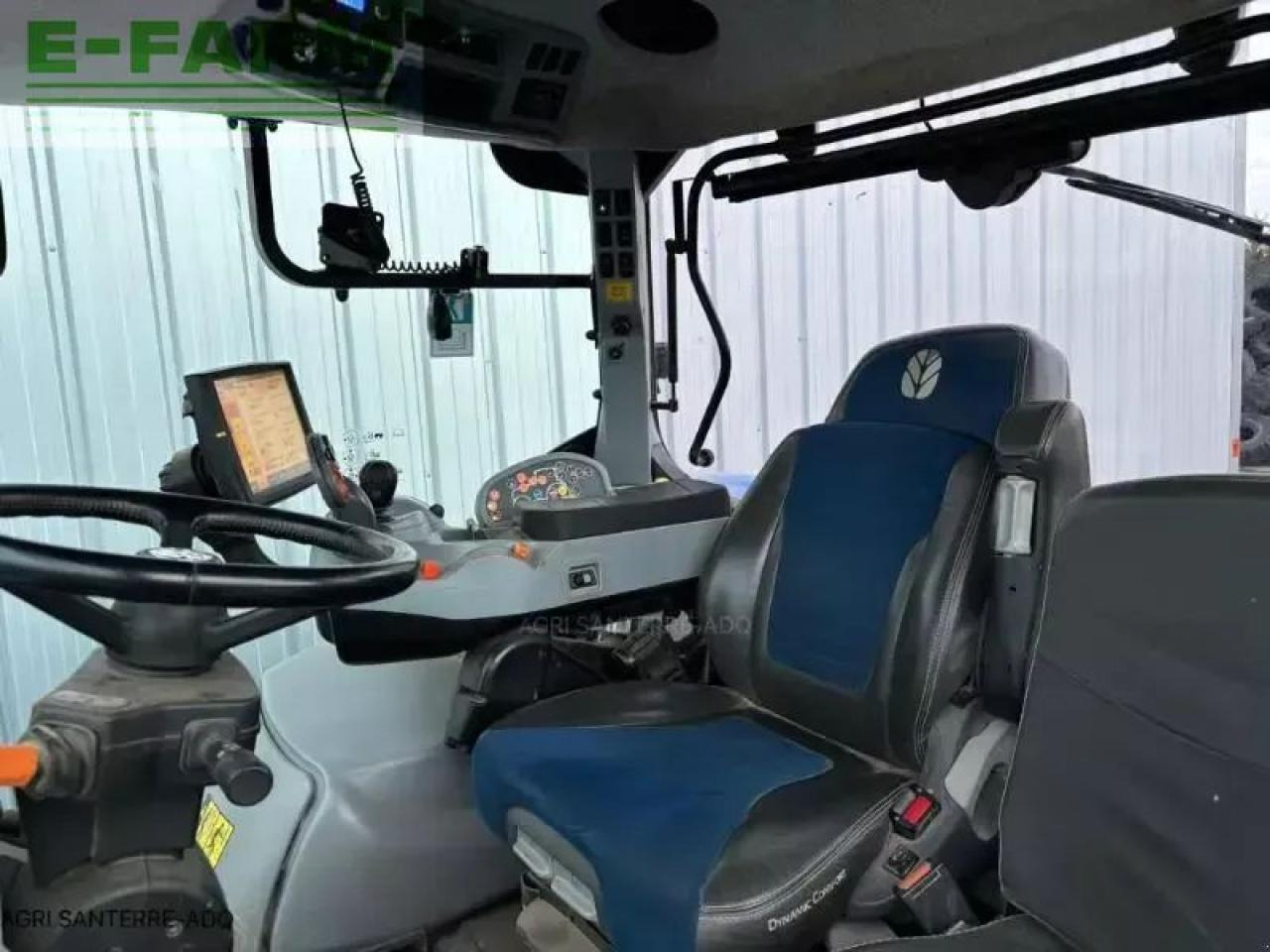 New Holland t7.315 - Traktor: obrázok 5 New Holland t7.315 - Traktor: obrázok 5